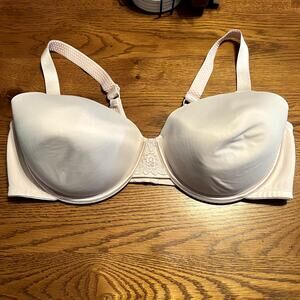 Vanity Fair Beauty Back Smoother Full-Figure Bra Size 42D
